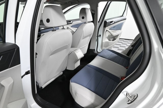 2025 Volkswagen Jetta 1.5T SE photo 11