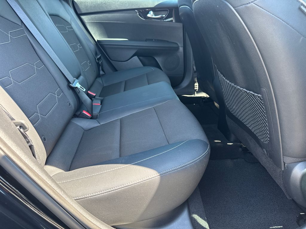 2024 Kia Forte GT-Line photo 13