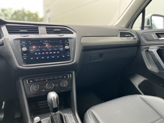 2021 Volkswagen Tiguan SE photo 5