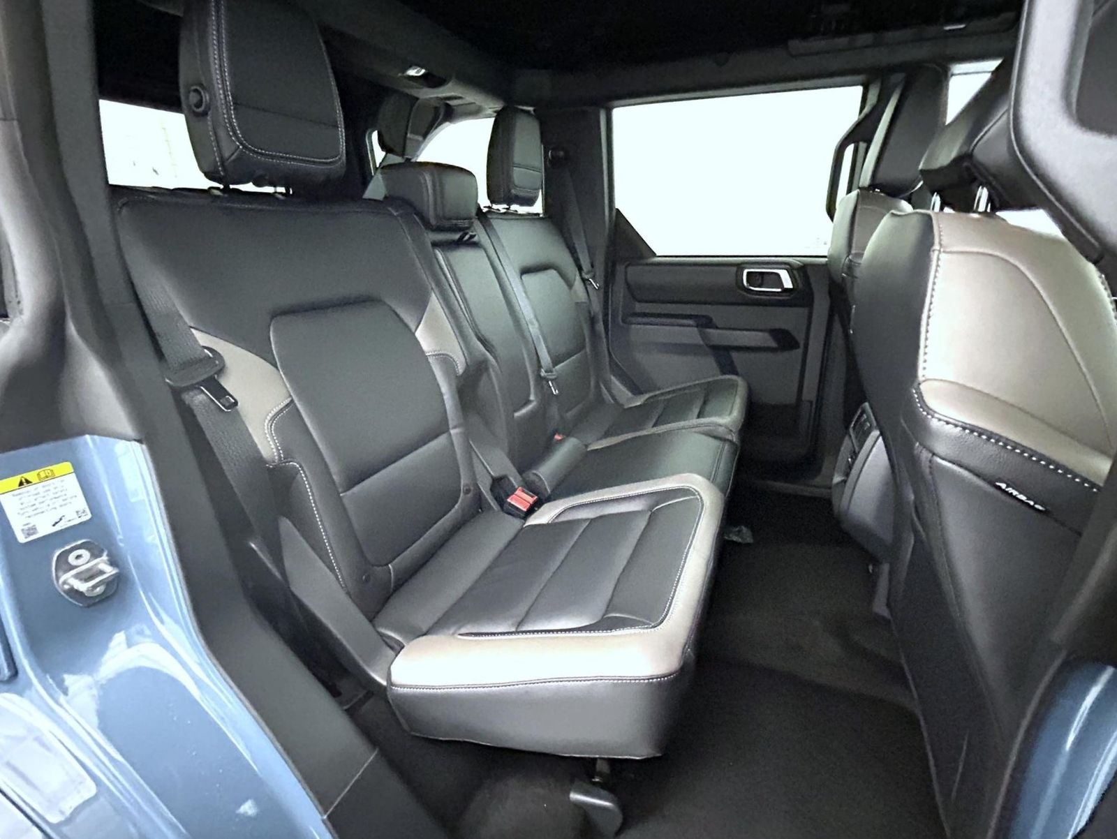 2025 Ford Bronco Outer Banks photo 16