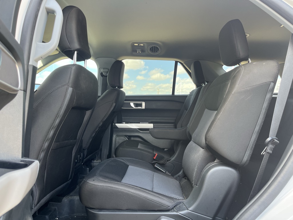 2024 Ford Explorer XLT photo 15