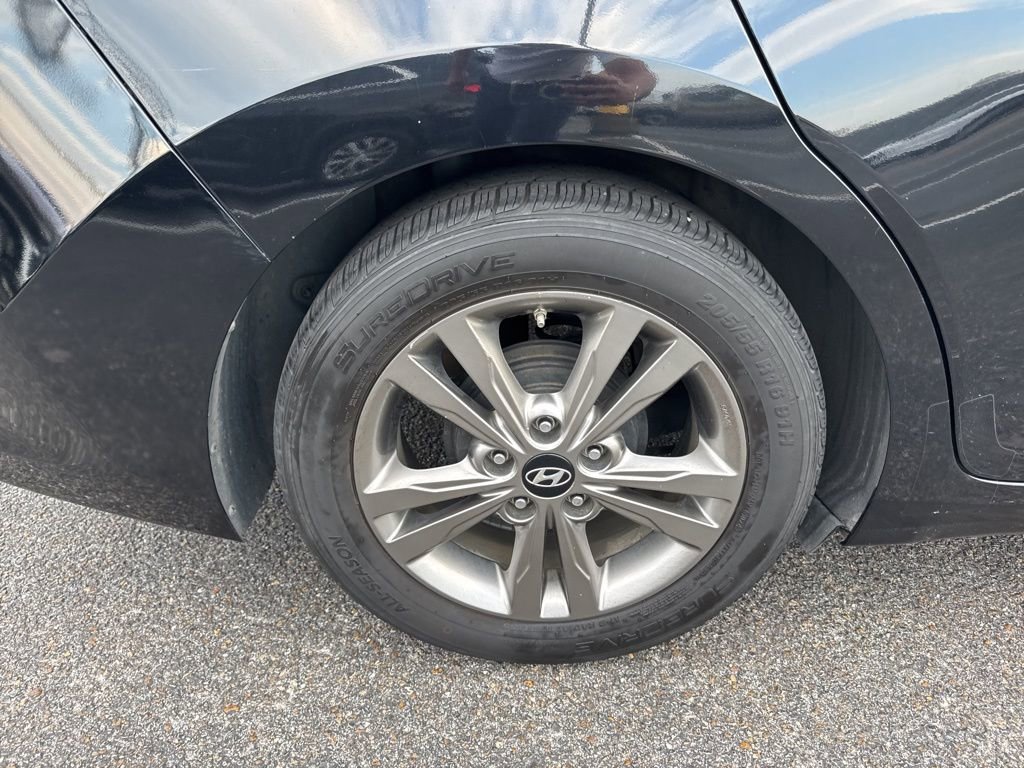 2017 Hyundai Elantra SE Tech Limited photo 10