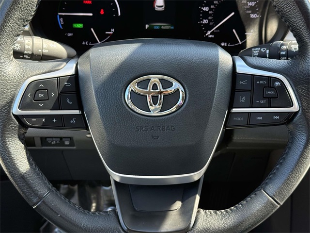 2021 Toyota Sienna XLE photo 18