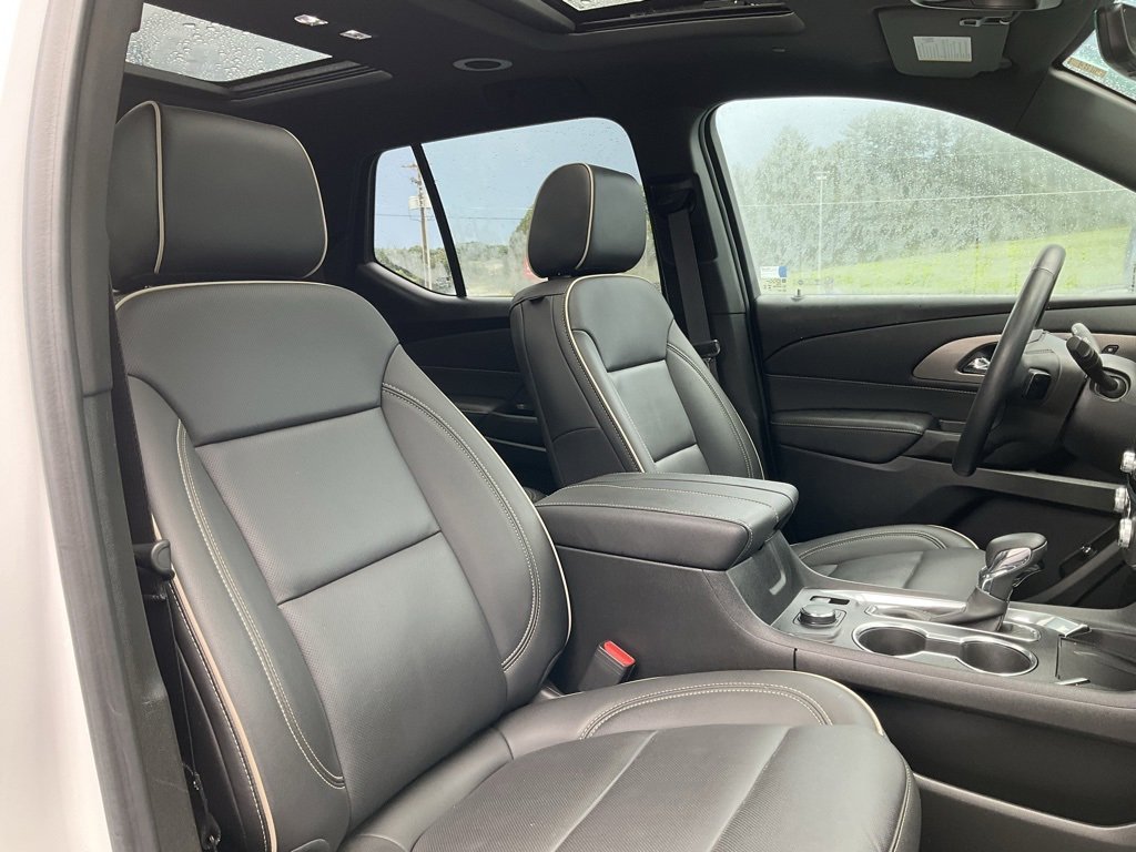 2023 Chevrolet Traverse Premier photo 11