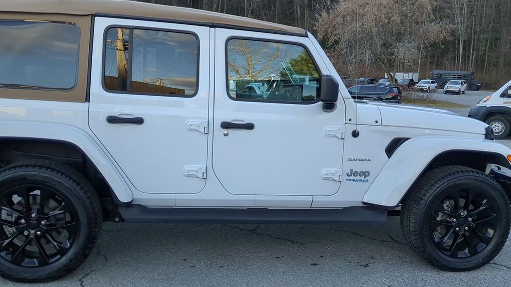 2021 Jeep Wrangler Unlimited Sahara 4xe photo 4