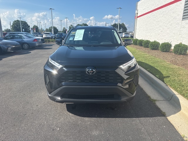 2023 Toyota RAV4 XLE photo 8