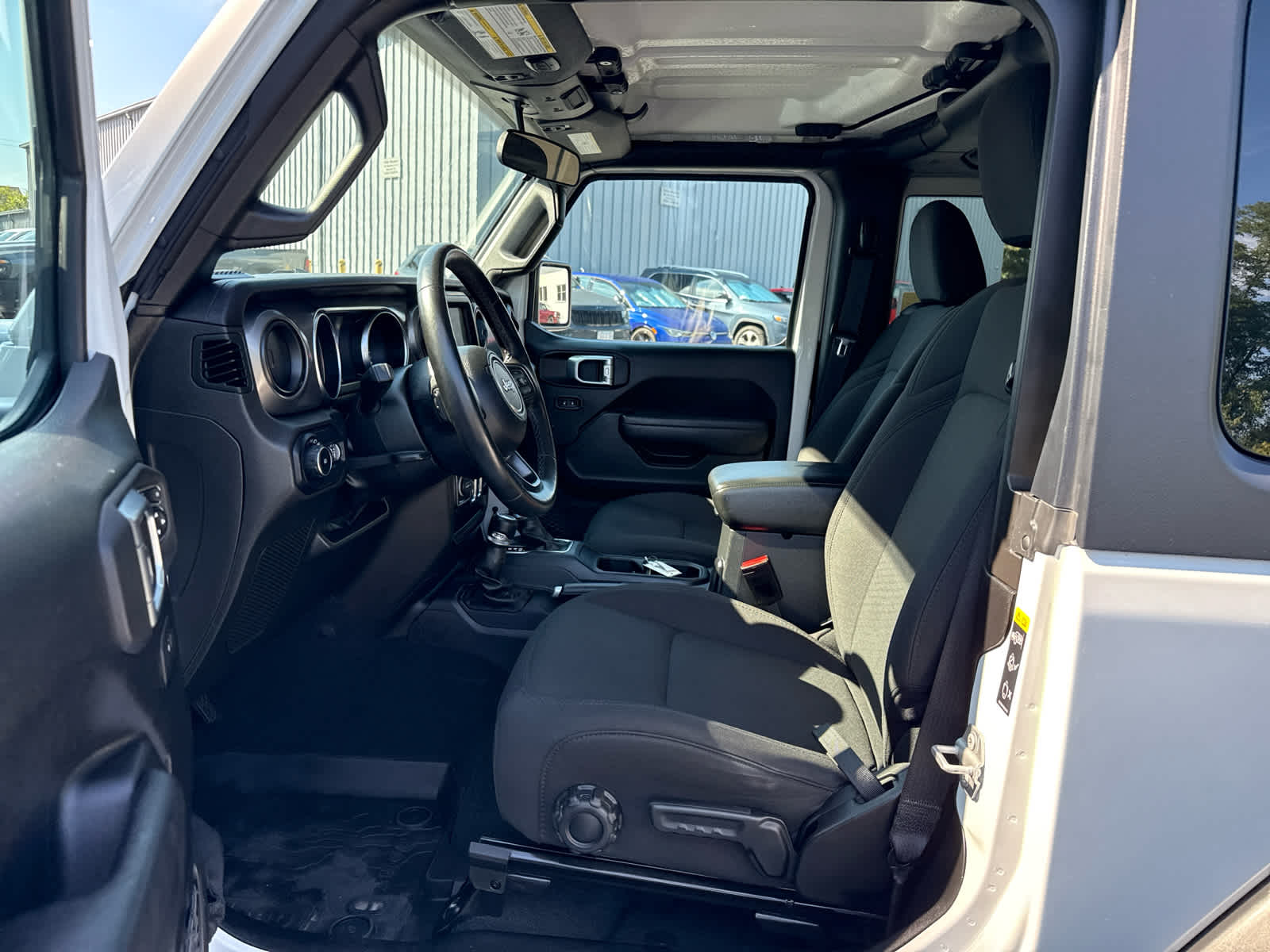 2022 Jeep Wrangler Sport S photo 8
