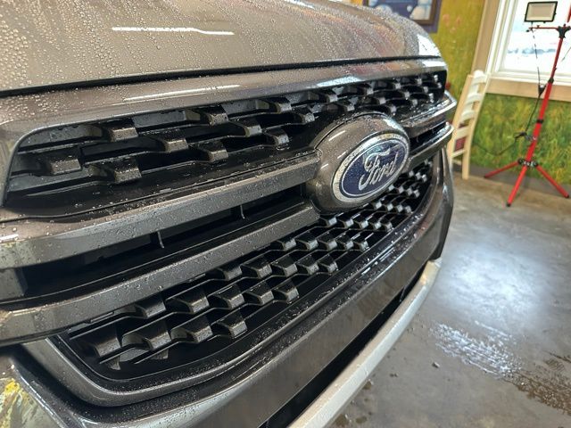 2024 Ford Ranger XLT photo 2