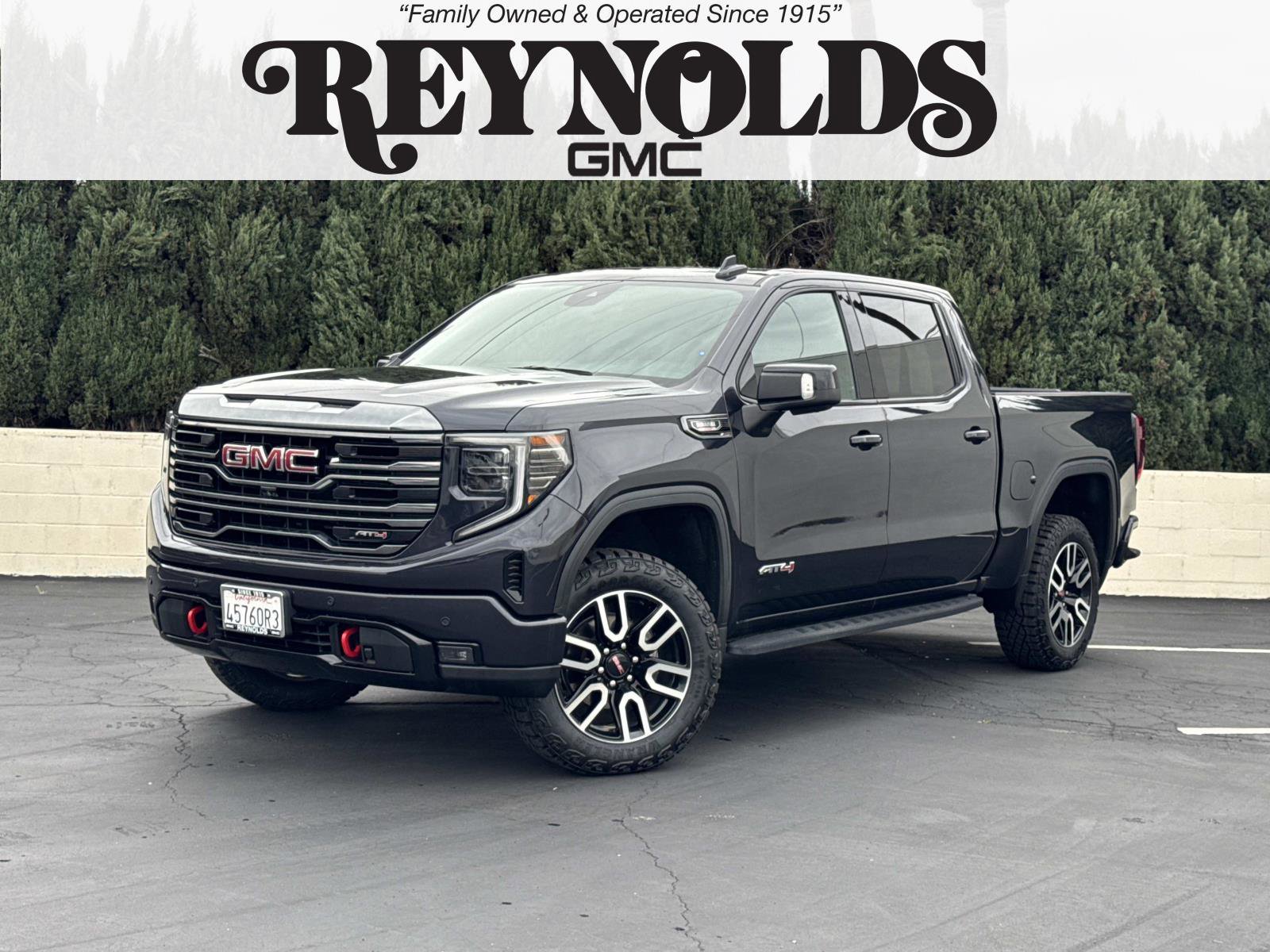 2022 GMC Sierra 1500 AT4 Crew Cab 4WD