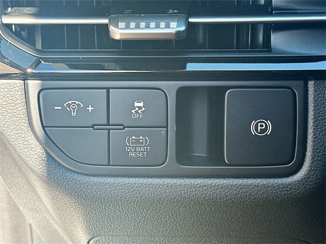 2026 Kia Sportage Hybrid S photo 10