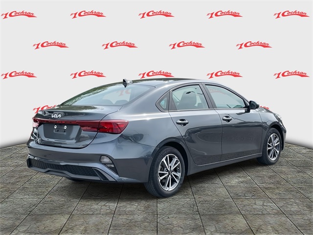 2023 Kia Forte LXS photo 3