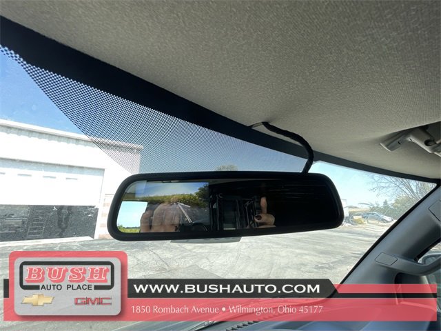 2025 Chevrolet Express Cargo 3500 photo 14