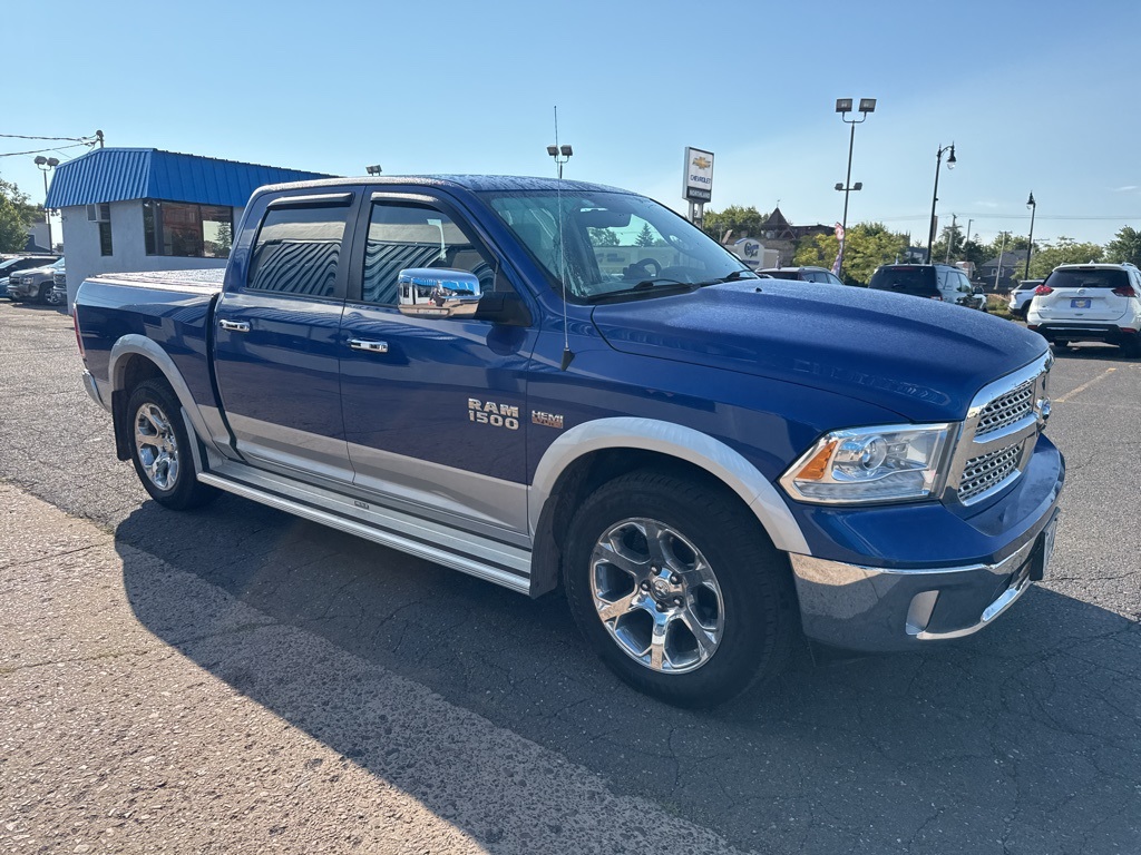 2014 Ram 1500 Laramie photo 4
