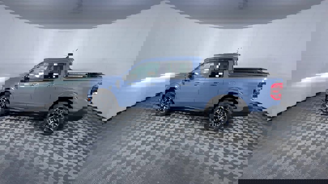2025 Ford Maverick Lariat photo 6