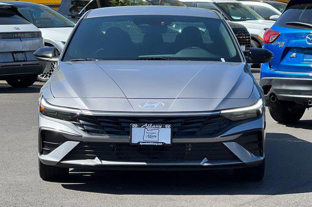 2025 Hyundai Elantra Hybrid SEL Sport photo 3