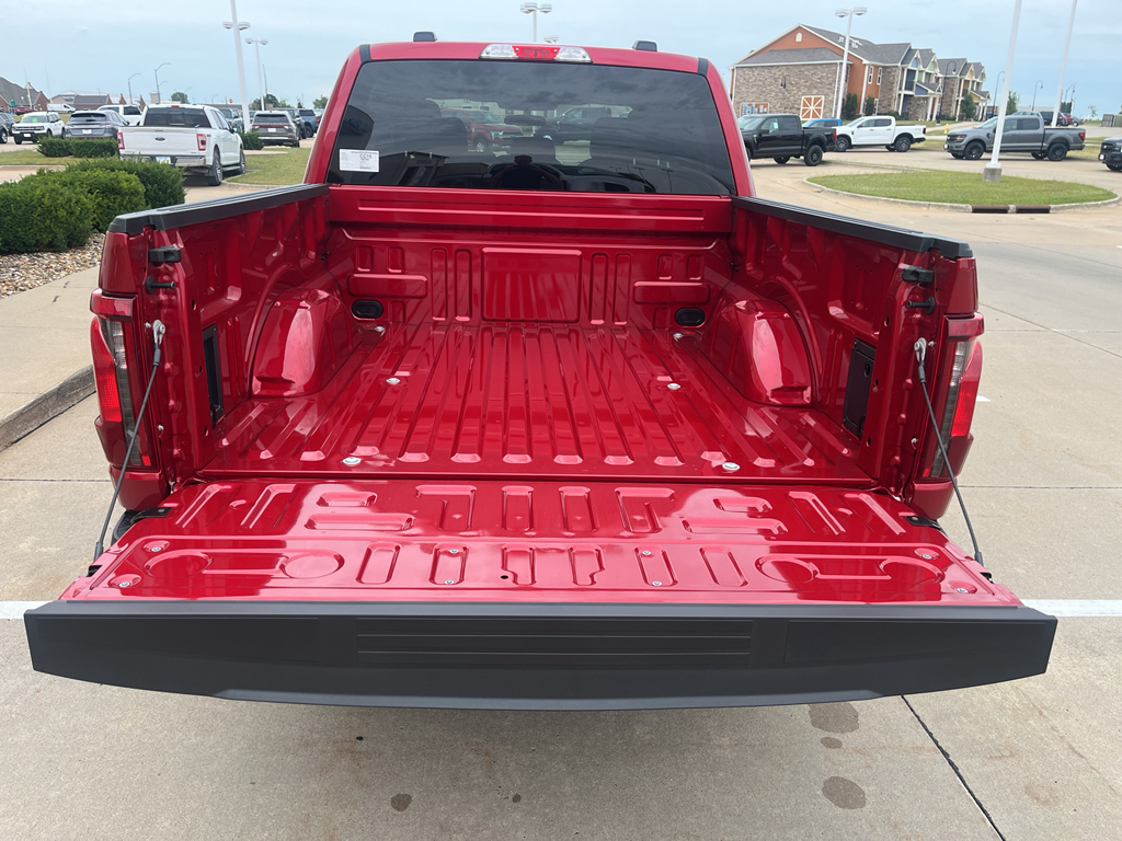 2025 Ford F-150 XLT photo 6