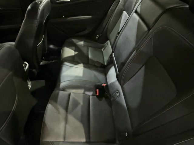 2018 Buick Regal TourX Essence photo 4