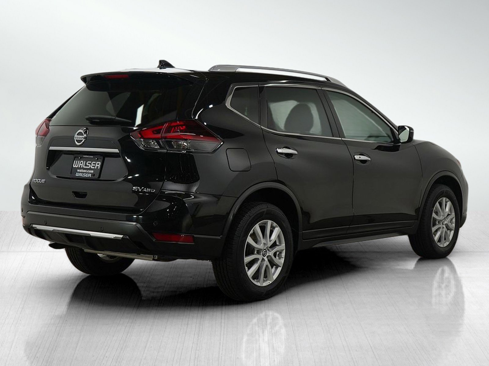 2020 Nissan Rogue SV photo 4