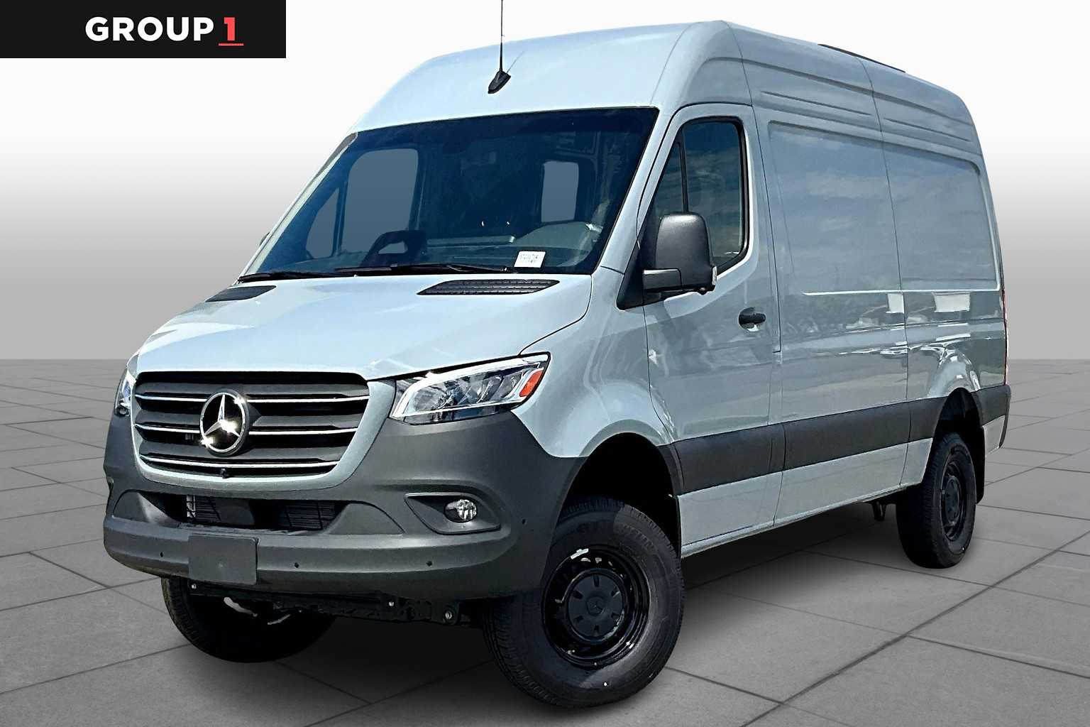 2025 Mercedes-Benz Sprinter Cargo Van Base's photo