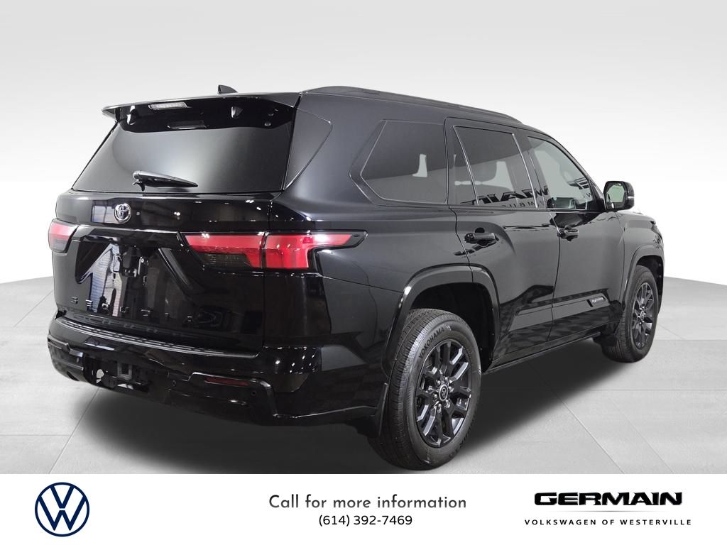 2023 Toyota Sequoia Platinum photo 3