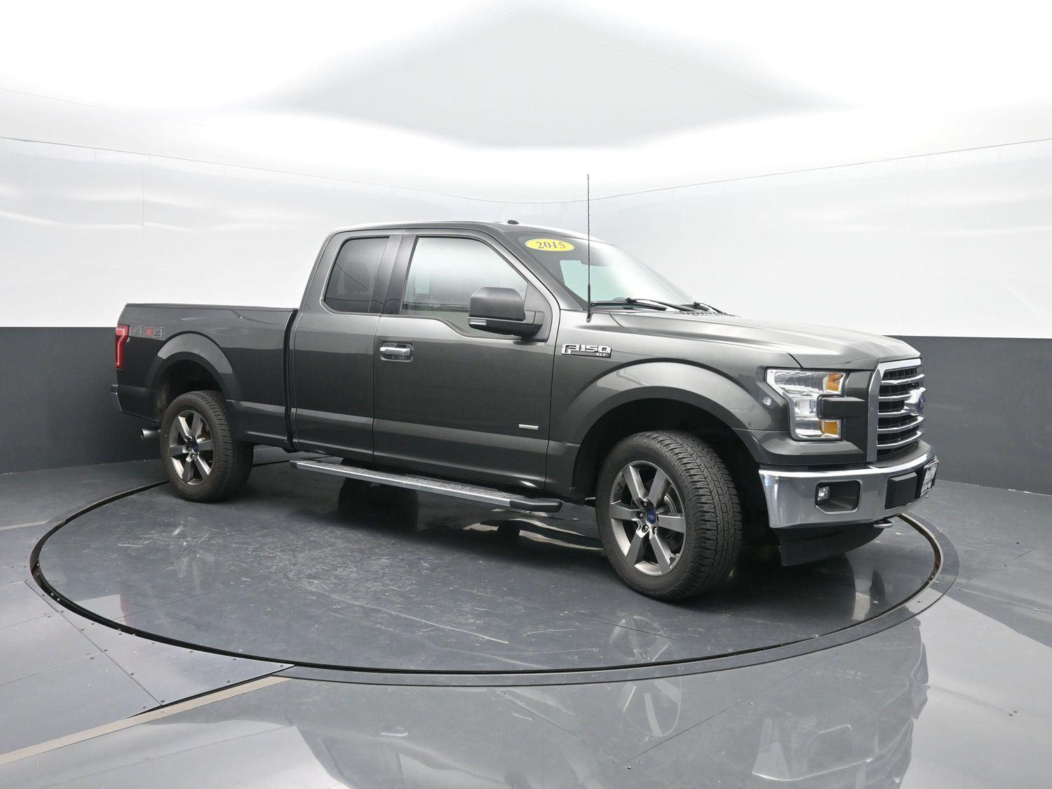 2015 Ford F-150 XLT photo 4