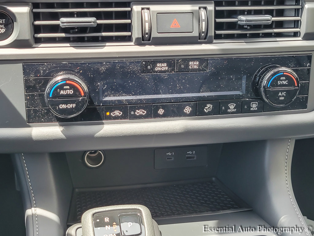 2025 Nissan Pathfinder S photo 15