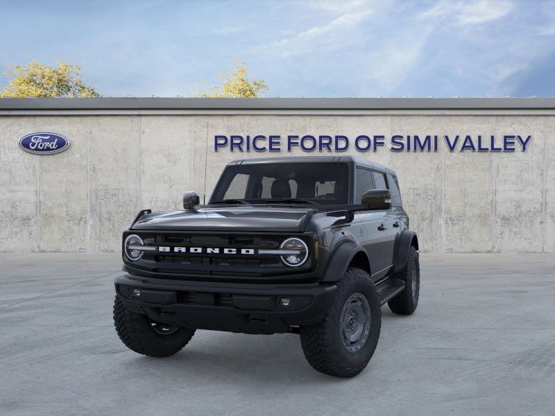 2025 Ford Bronco Outer Banks photo 2