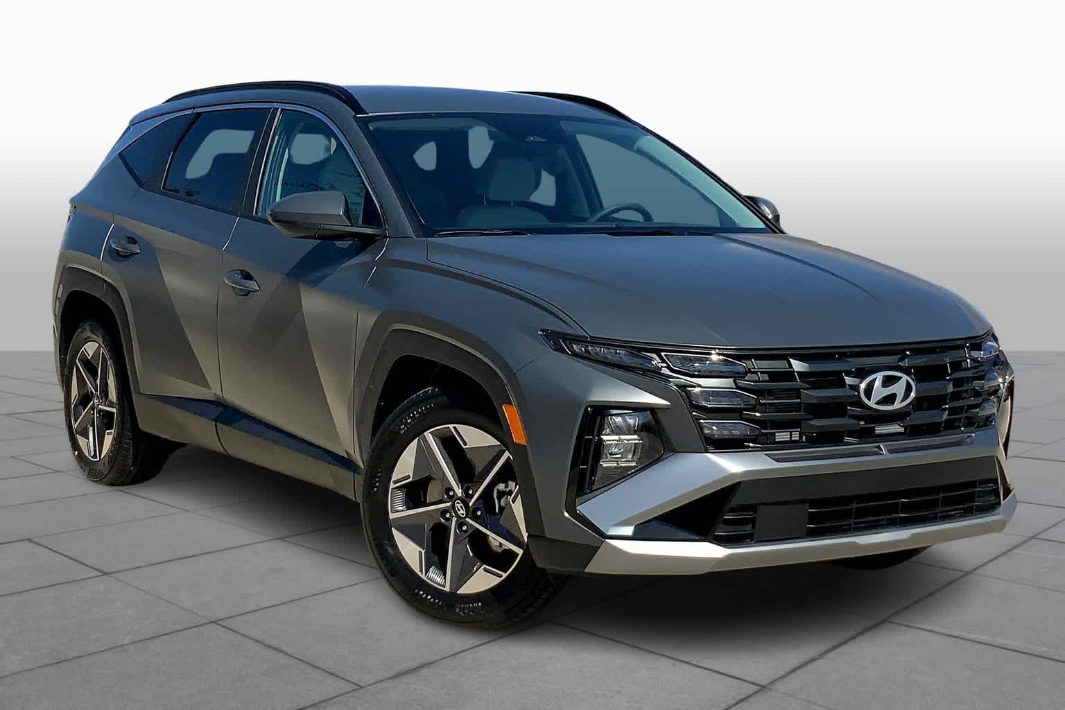 2025 Hyundai Tucson SEL Sport photo 2