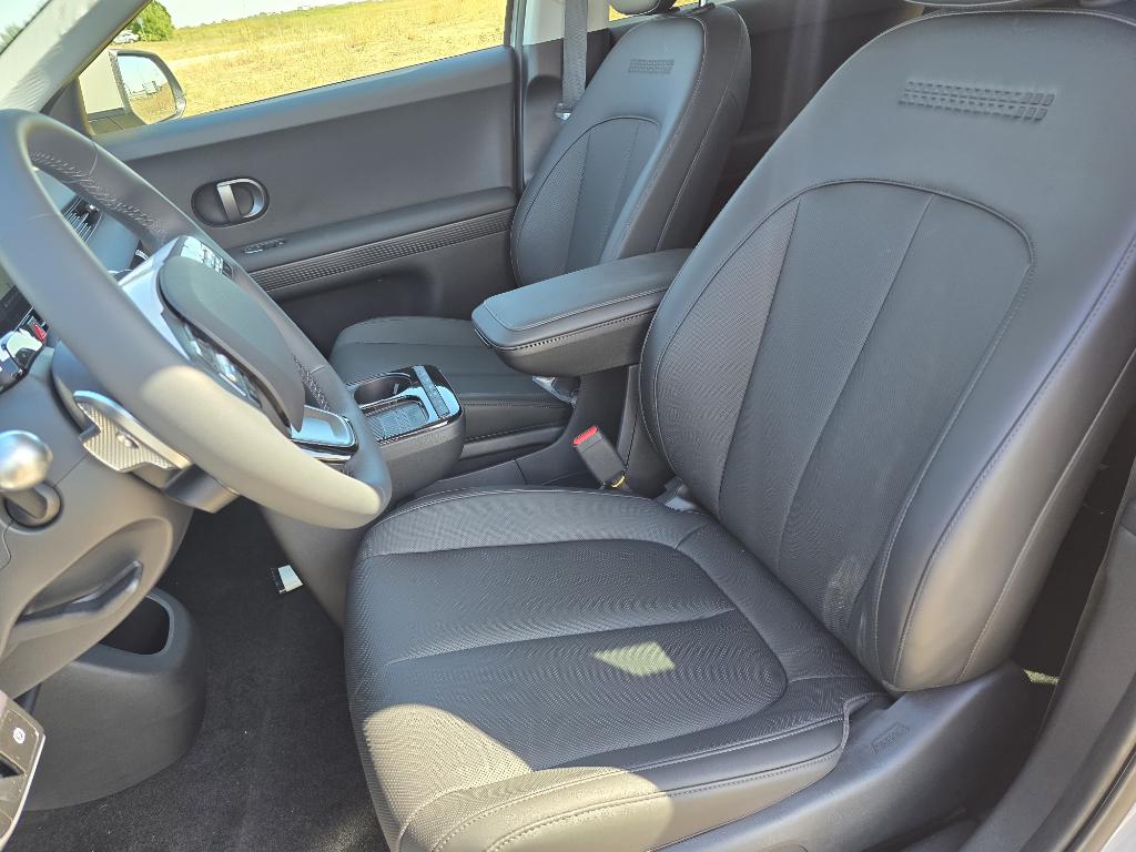 2025 Hyundai Ioniq 5 SEL photo 22