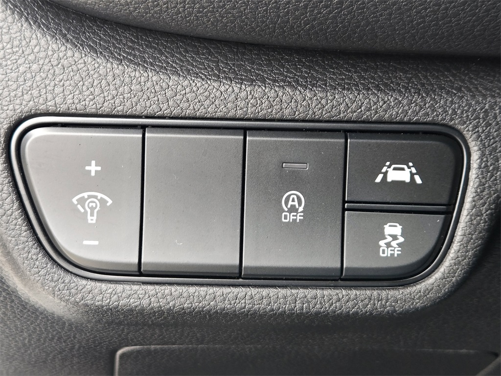 2023 Kia Seltos Nightfall Edition photo 19