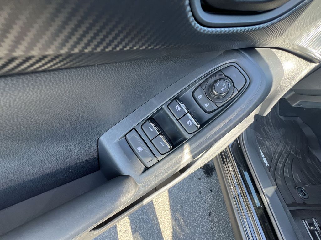 2025 Subaru Crosstrek Premium photo 20