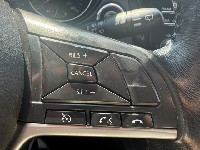 2017 Nissan Rogue SV photo 15