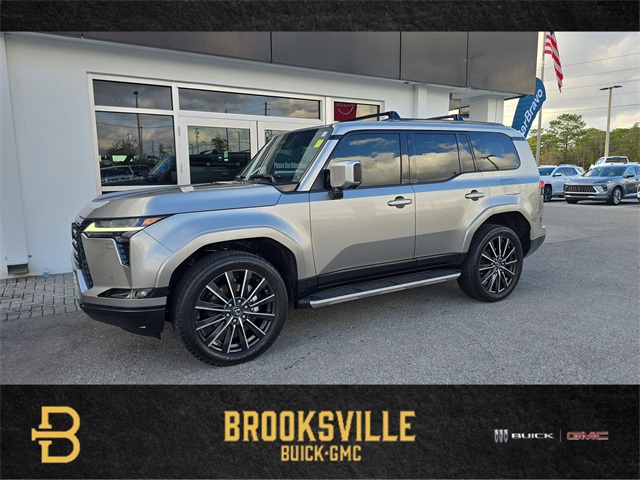 2024 Lexus GX Luxury's photo