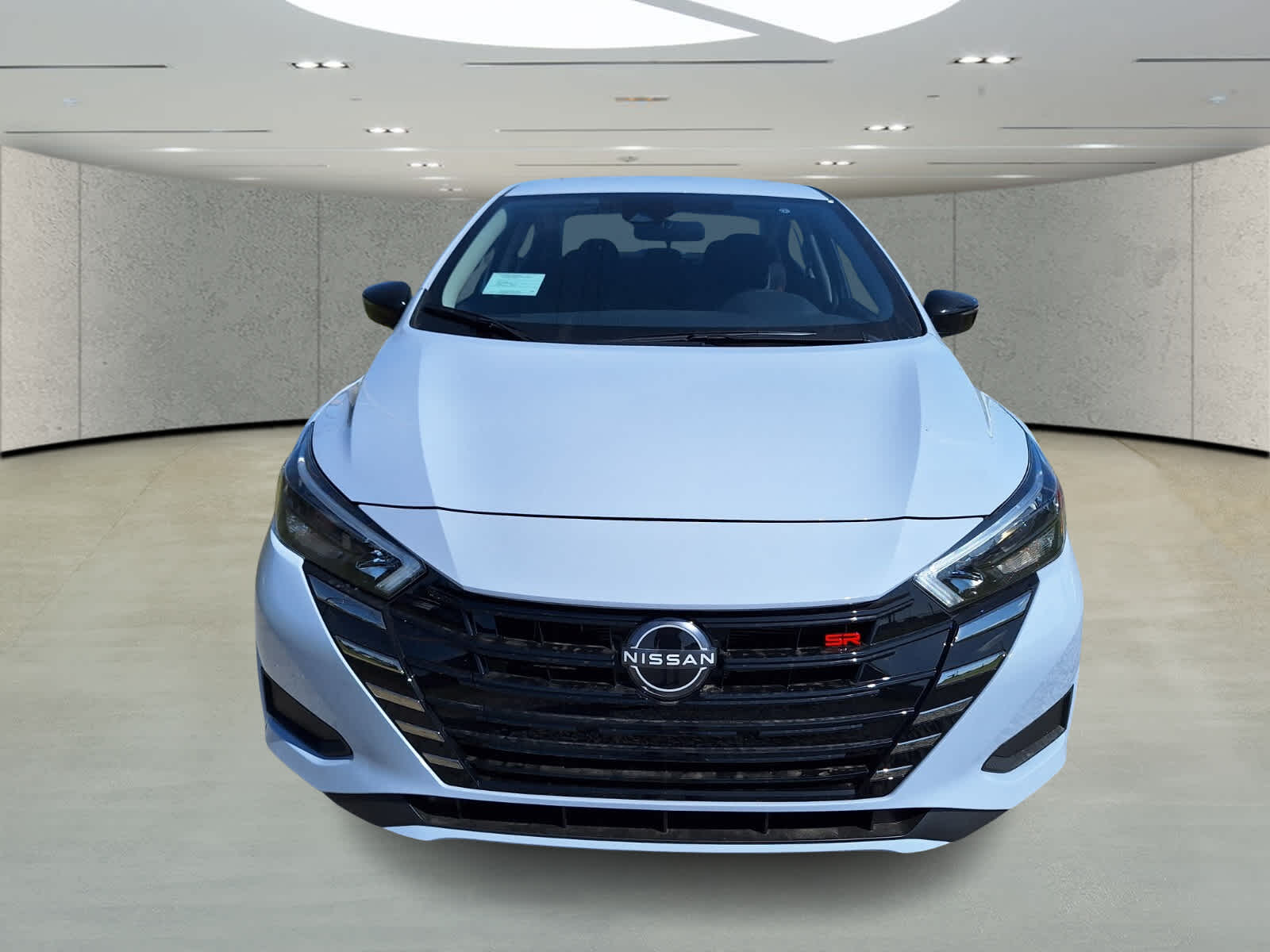 2025 Nissan Versa SR photo 8