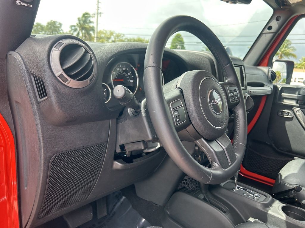 2015 Jeep Wrangler Unlimited Sport photo 9