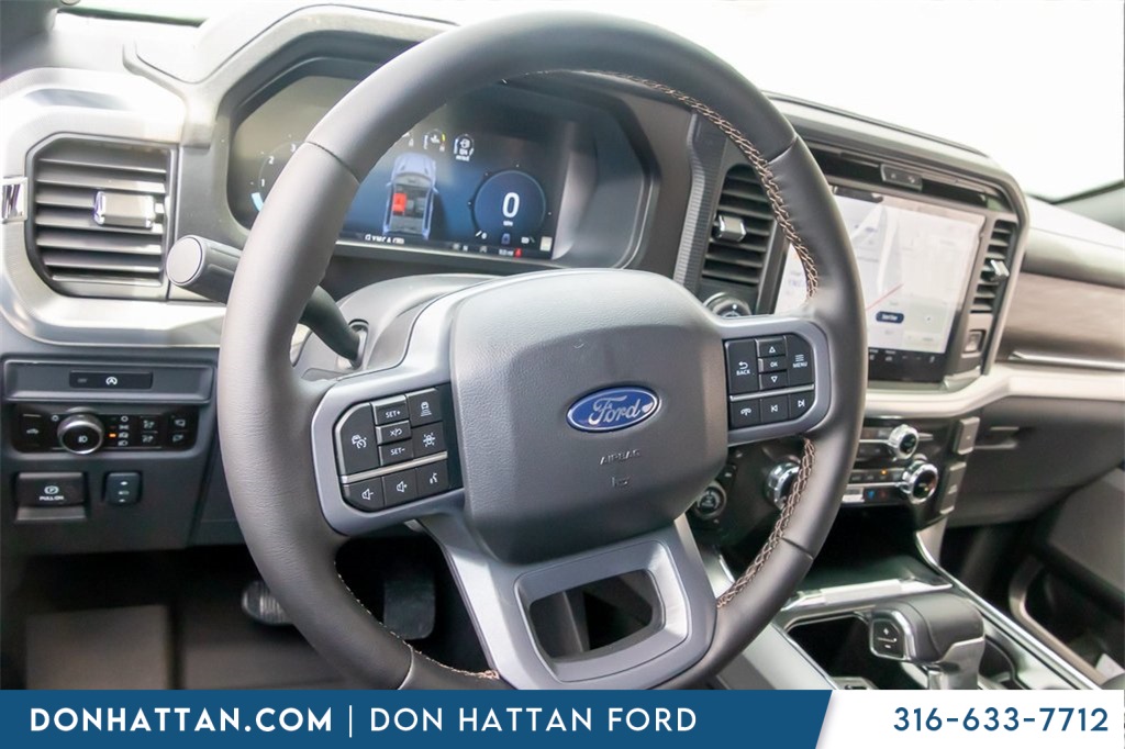 2025 Ford F-150 Lariat photo 3