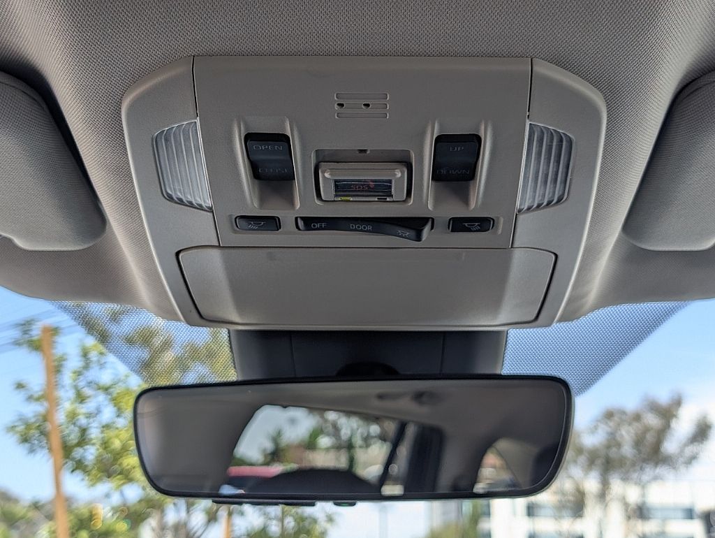 2022 Toyota Highlander XLE photo 21
