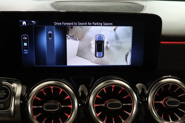 2025 Mercedes Benz GLB 250 4MATIC photo 10