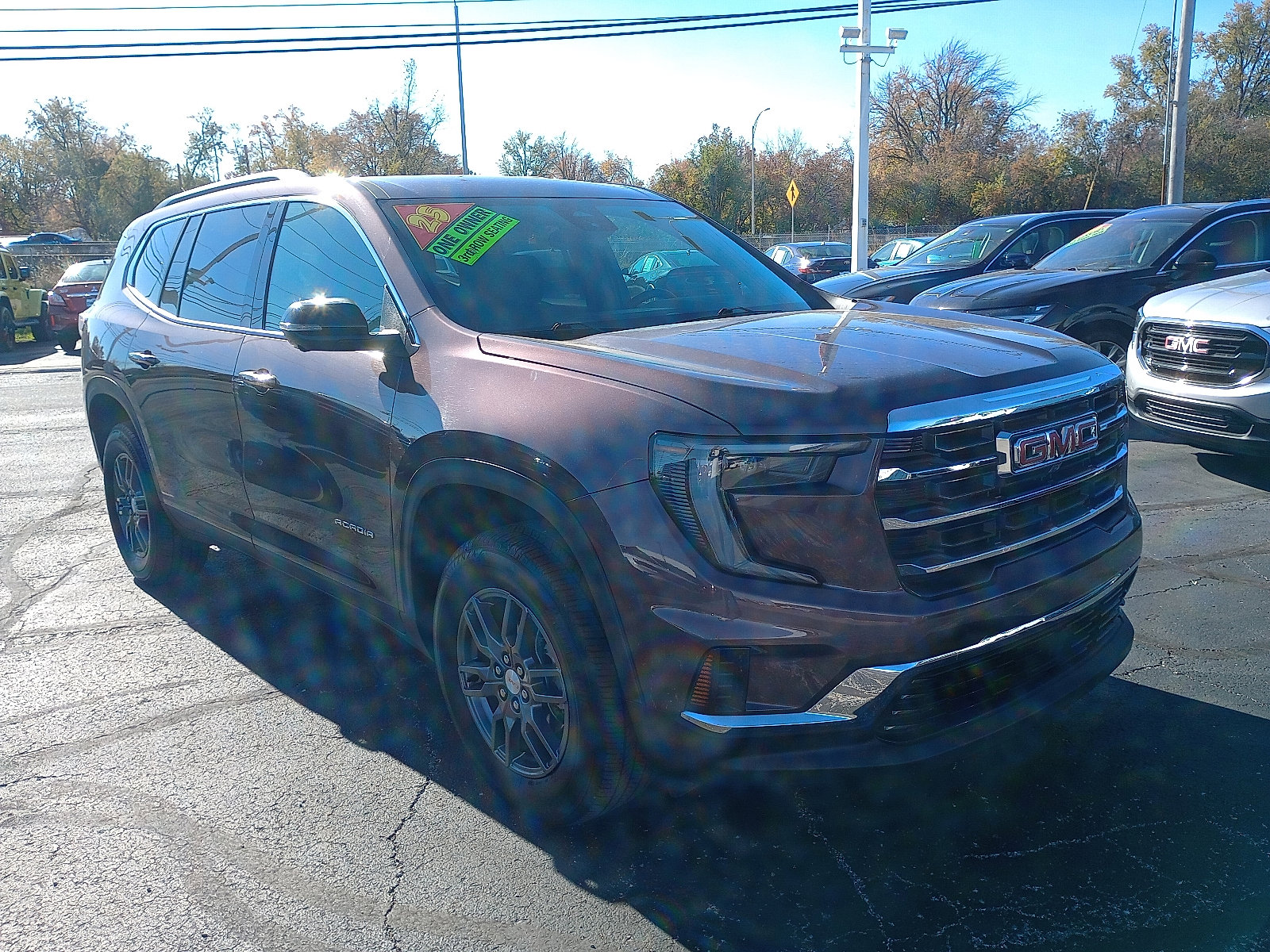 2025 GMC Acadia Elevation's photo