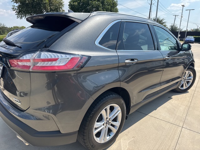 2020 Ford Edge SEL photo 3