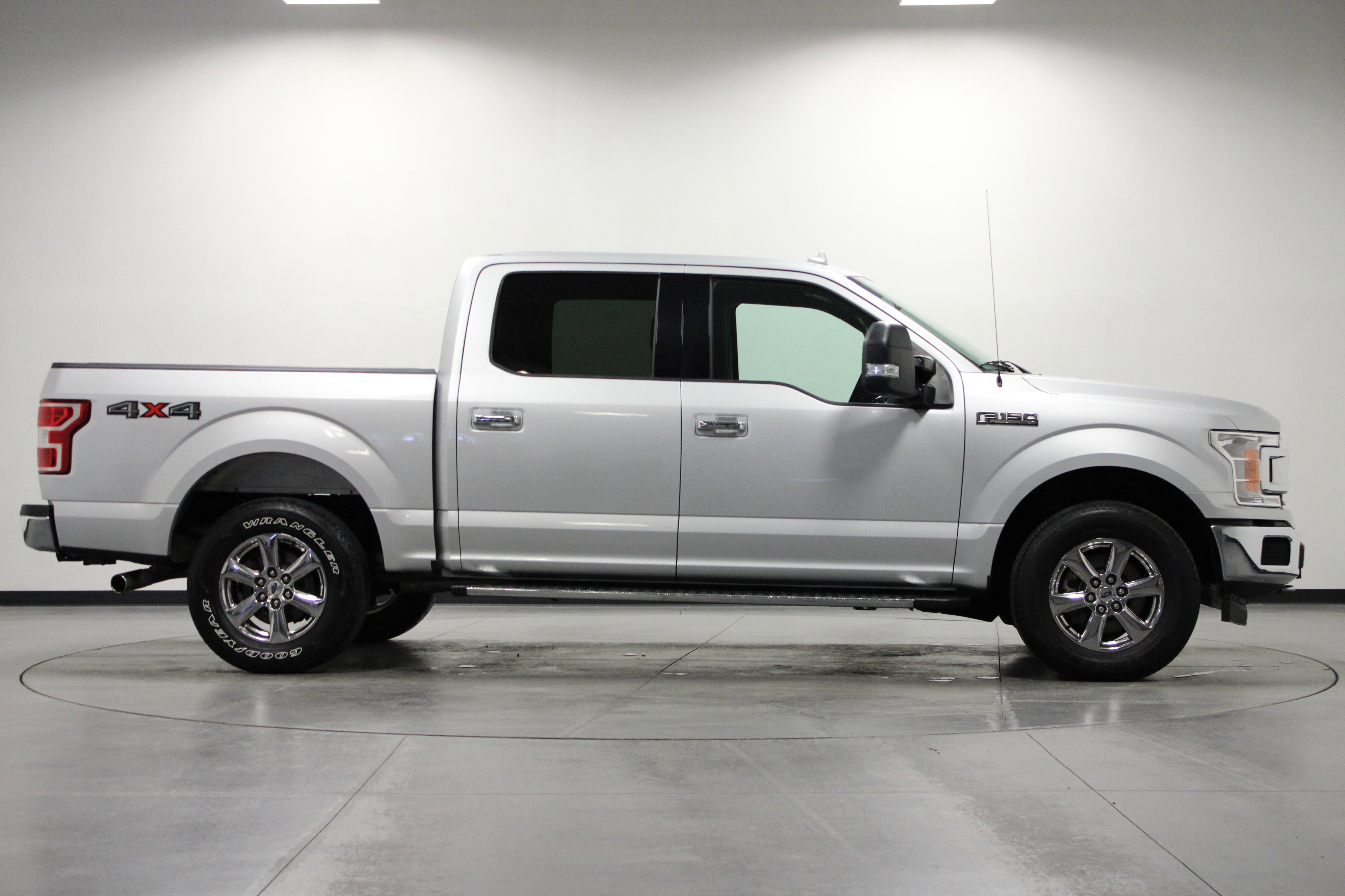 2018 Ford F-150 XLT photo 2