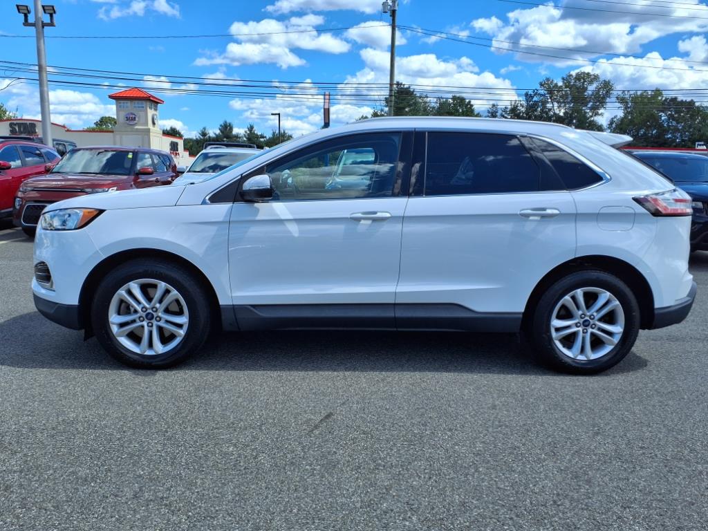 2019 Ford Edge SEL photo 2