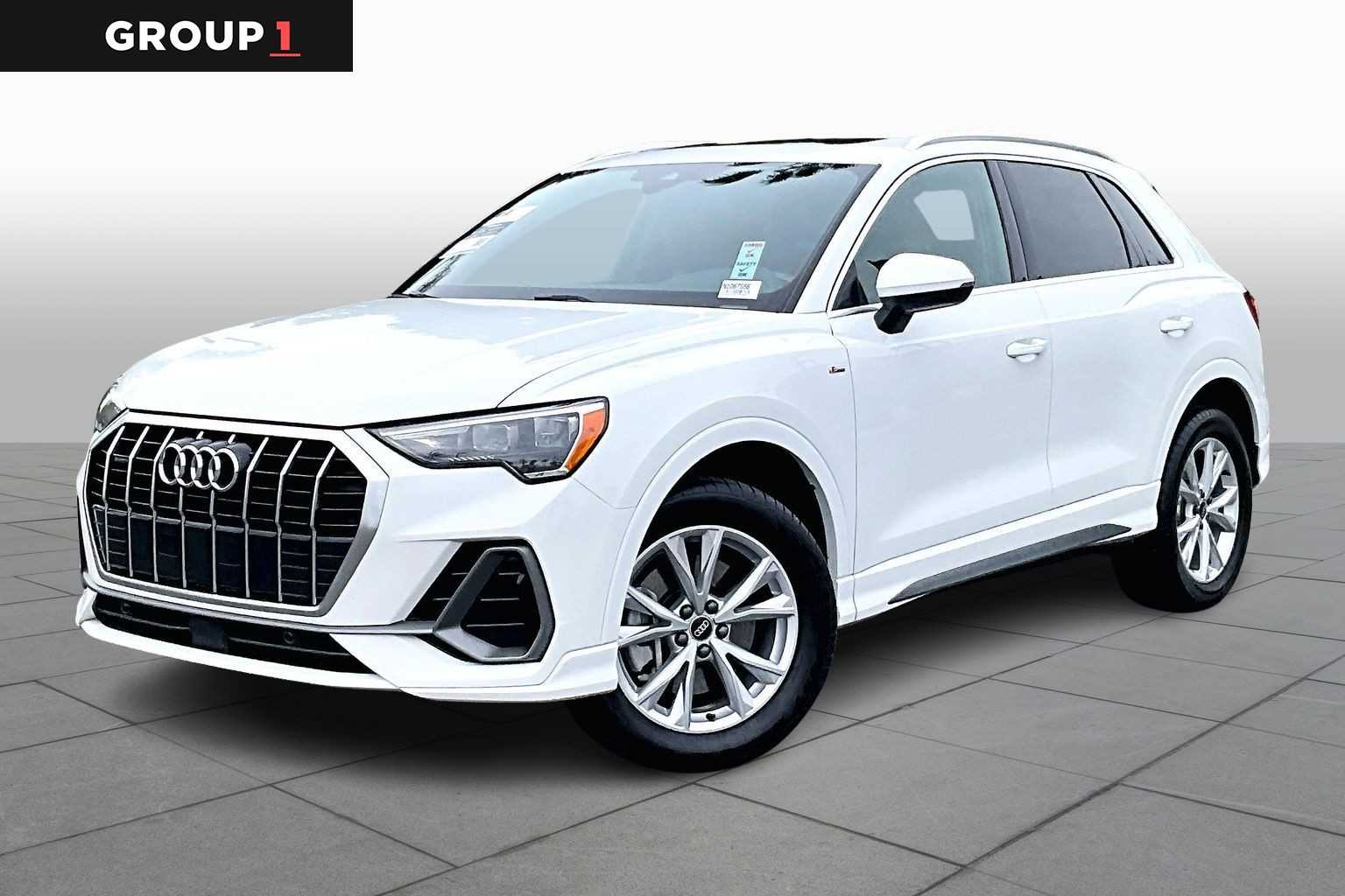 2022 Audi Q3 S Line Premium's photo