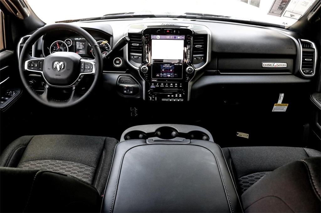 2025 Ram 2500 Big Horn photo 21