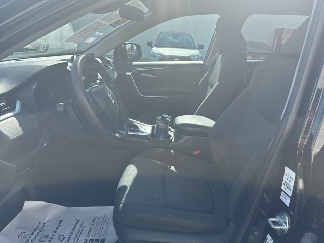 2023 Toyota RAV4 XLE photo 11