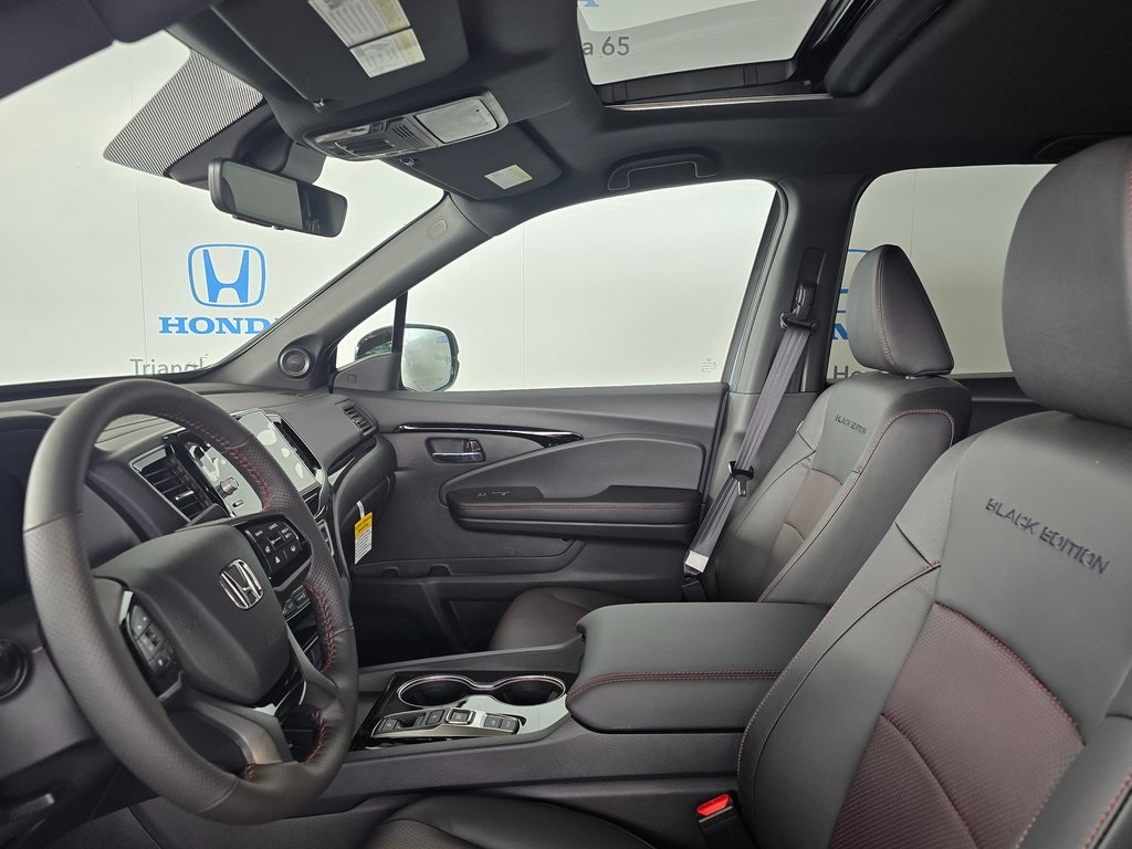 2025 Honda Ridgeline Black Edition photo 11