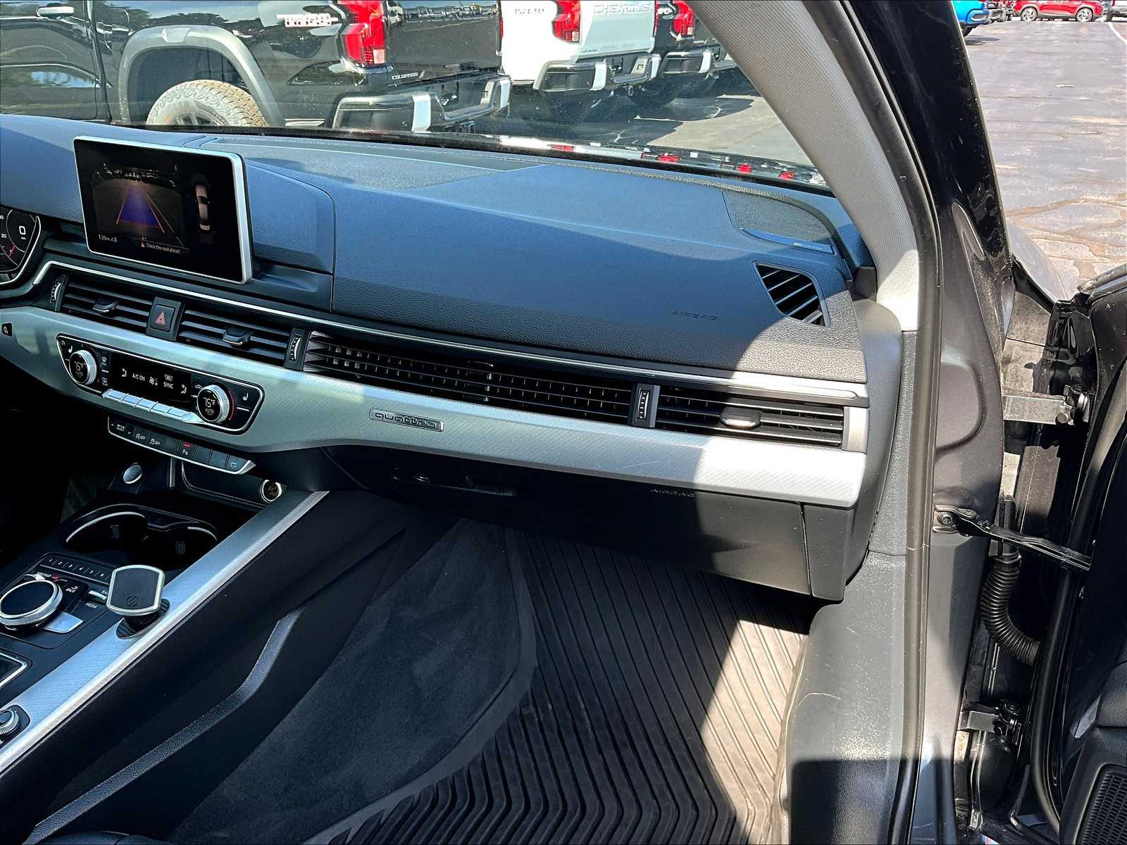 2017 Audi A4 Quattro Premium Plus photo 10