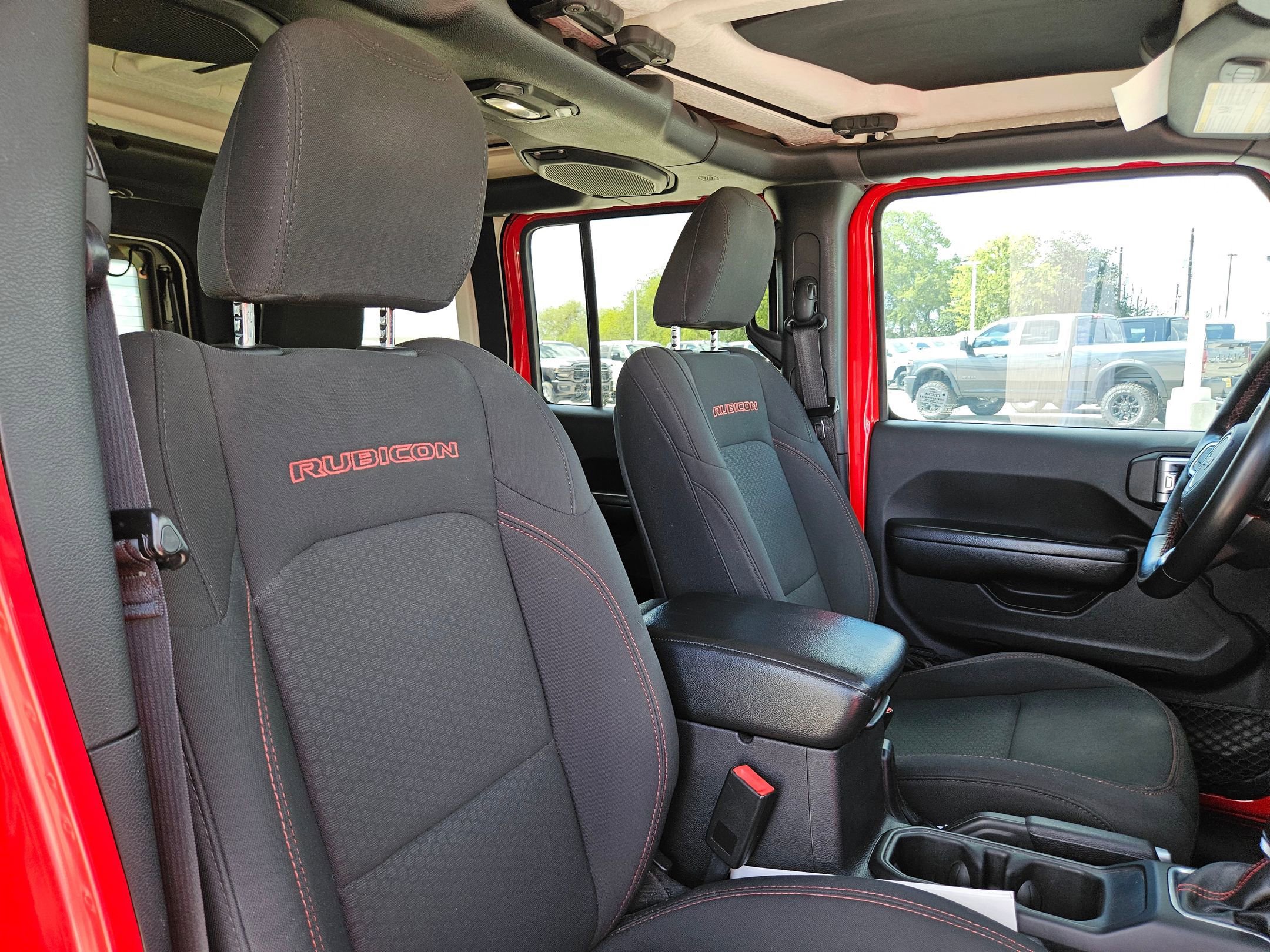 2018 Jeep Wrangler Unlimited Rubicon photo 26