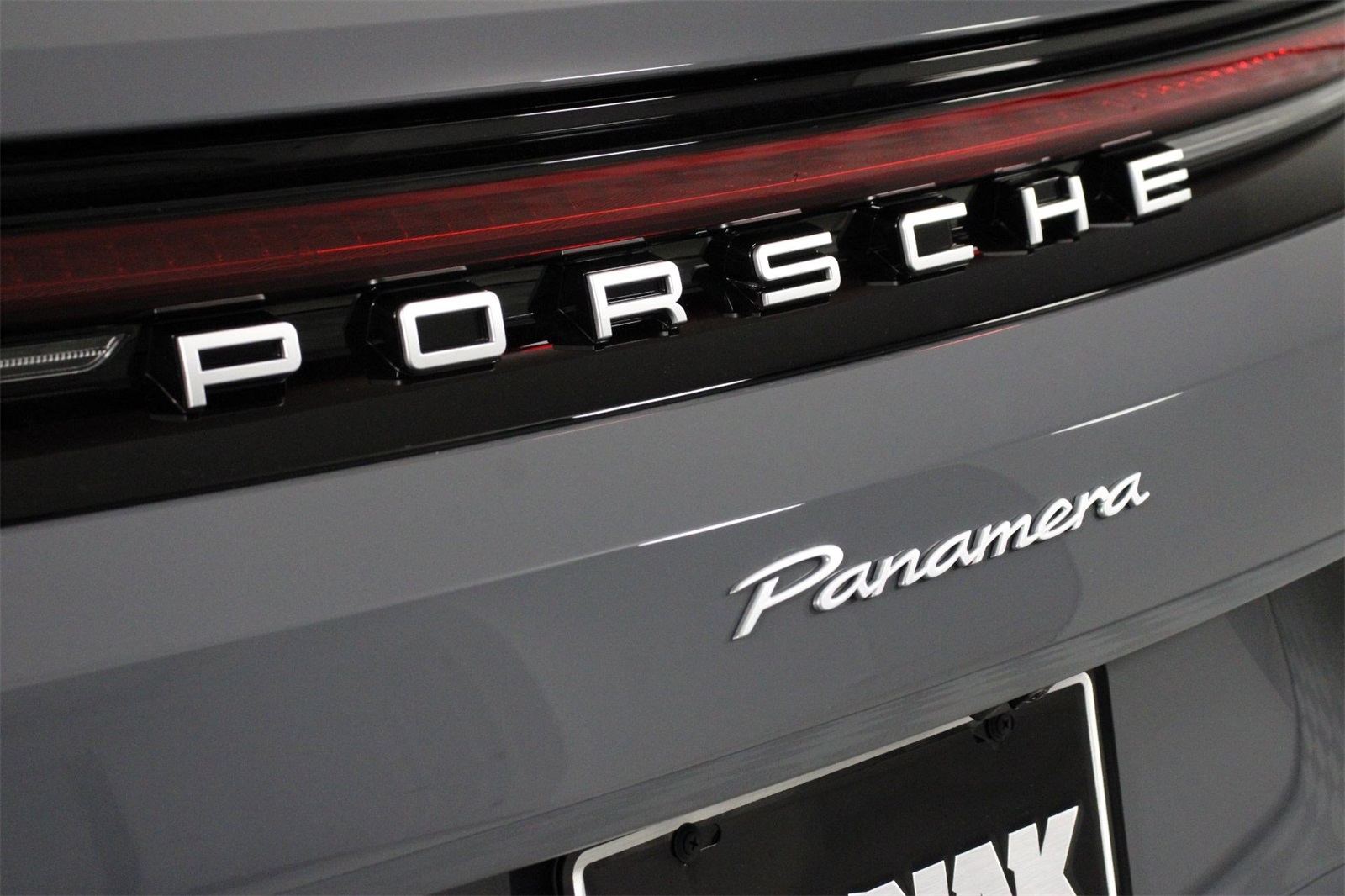 2025 Porsche Panamera 4 photo 20