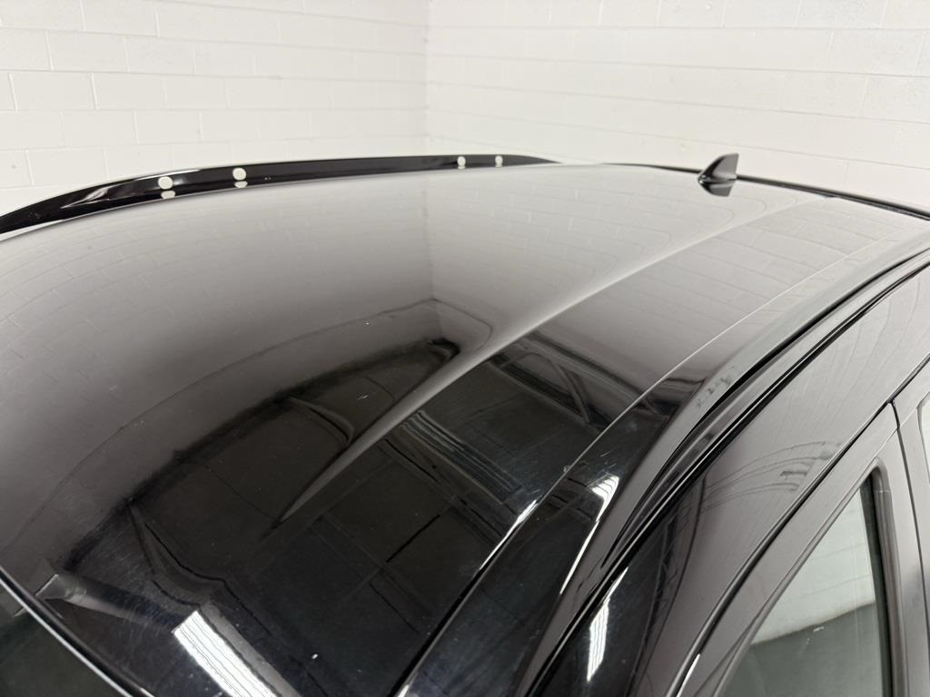 2024 Nissan Kicks SR photo 11